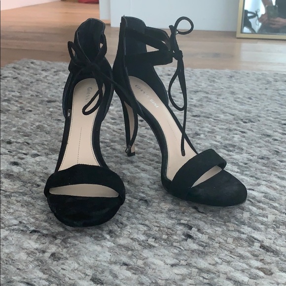 Gianni Bini Ankle tie high heels - Picture 1 of 8